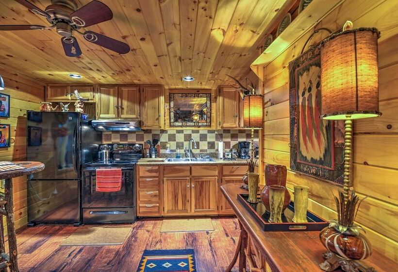 Celo Cabin W/ Deck In Pisgah National Forest