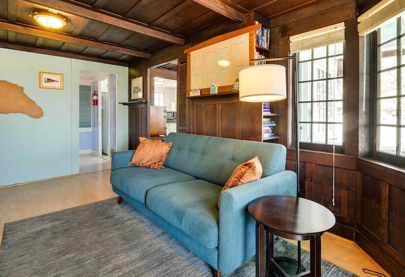 Walk To Beach: Catalina Gem W/ Deck!