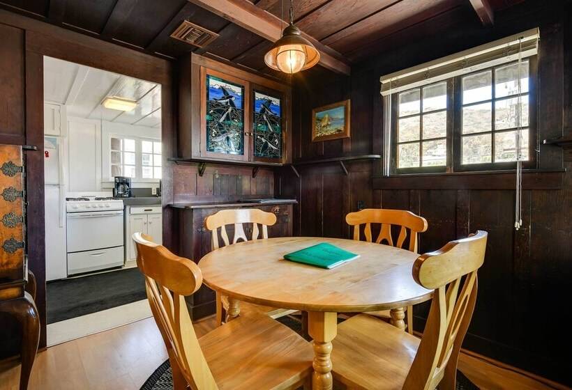 Walk To Beach: Catalina Gem W/ Deck!