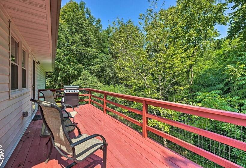 Charming Cottage < 10 Mi To Wineries & Skiing!