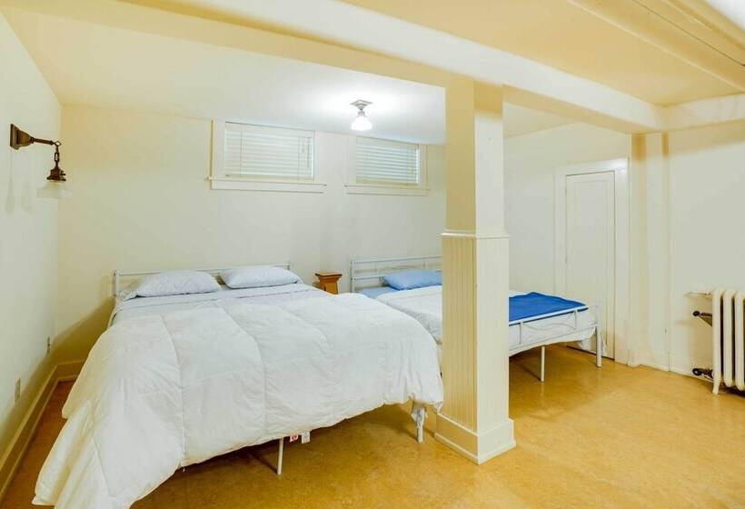 Charming Mpls Home W/ Patio   Walk To Uptown!