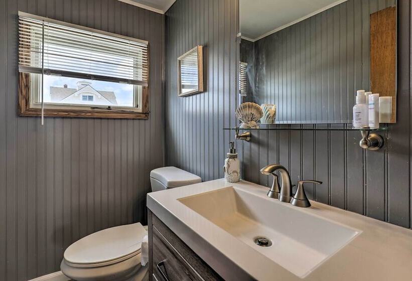 Charming Oceanfront Home On Salisbury Beach