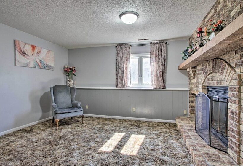 Charming Rochester Home, 4 Mi To Mayo Clinic!