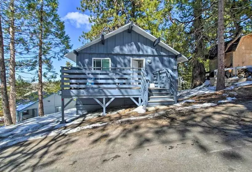 Chic Running Springs Forest Cabin W/ Deck!