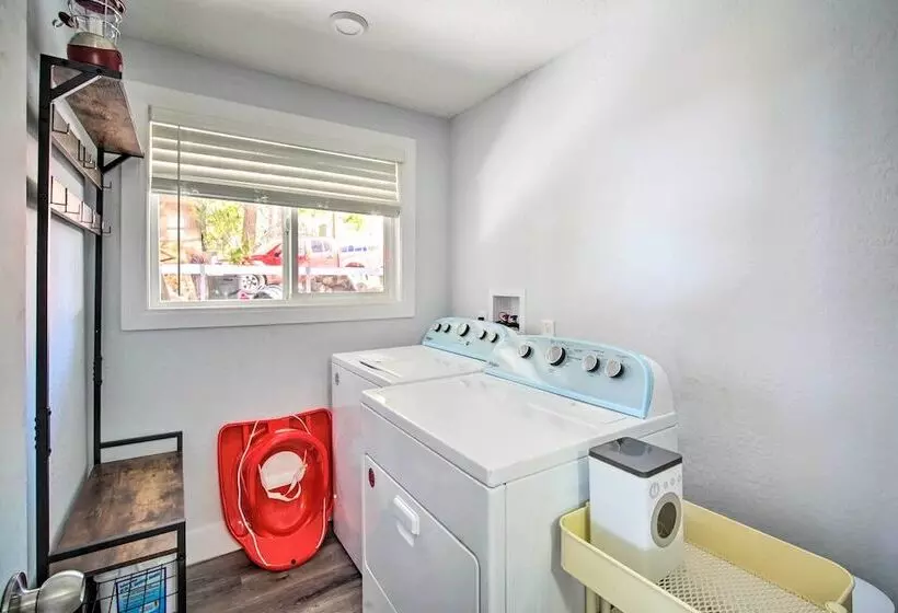 Chic Running Springs Forest Cabin W/ Deck!