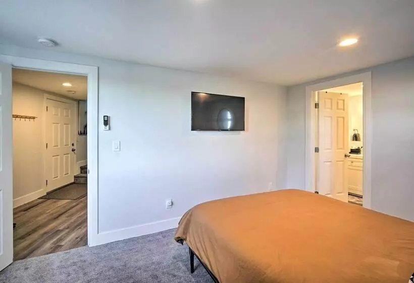 Chic Running Springs Forest Cabin W/ Deck!