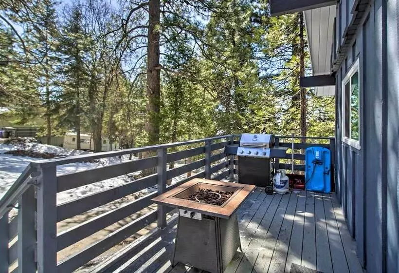 Chic Running Springs Forest Cabin W/ Deck!