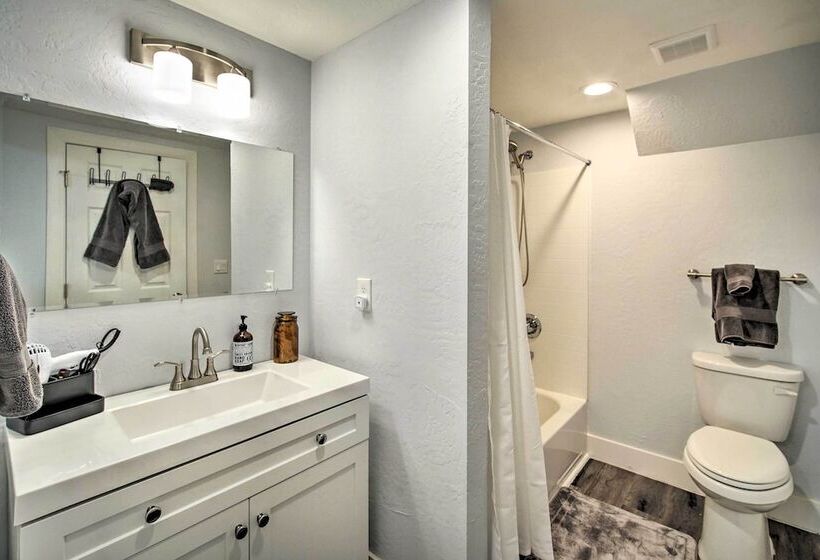 Chic Running Springs Forest Cabin W/ Deck!