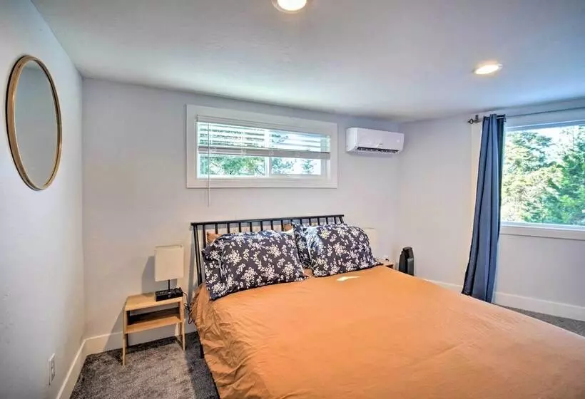 Chic Running Springs Forest Cabin W/ Deck!