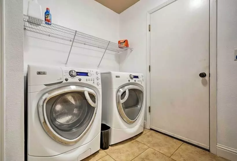 Coastal Retreat Near Redwoods & 2 Miles To Beach!