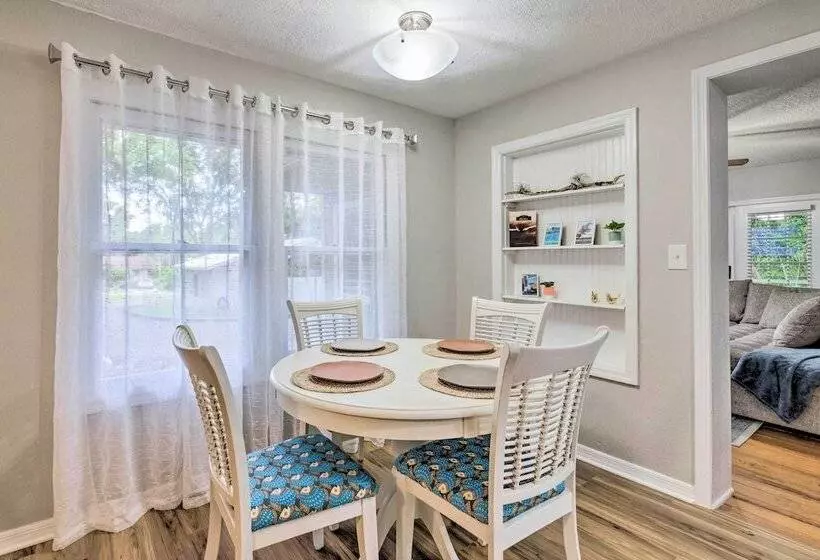 Cozy Ocala Home W/ Porch < 1 Mi To Downtown!