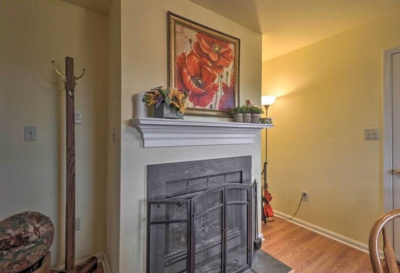 Cozy Rixeyville Cottage W/ Deck, Grill, & Stabling