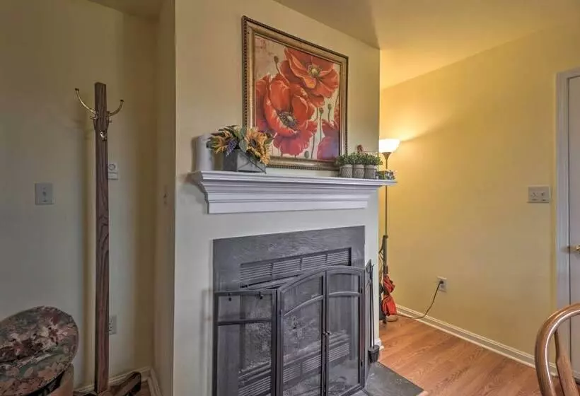 Cozy Rixeyville Cottage W/ Deck, Grill, & Stabling