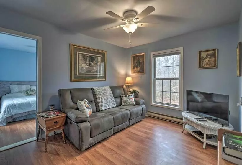 Cozy Rixeyville Cottage W/ Deck, Grill, & Stabling