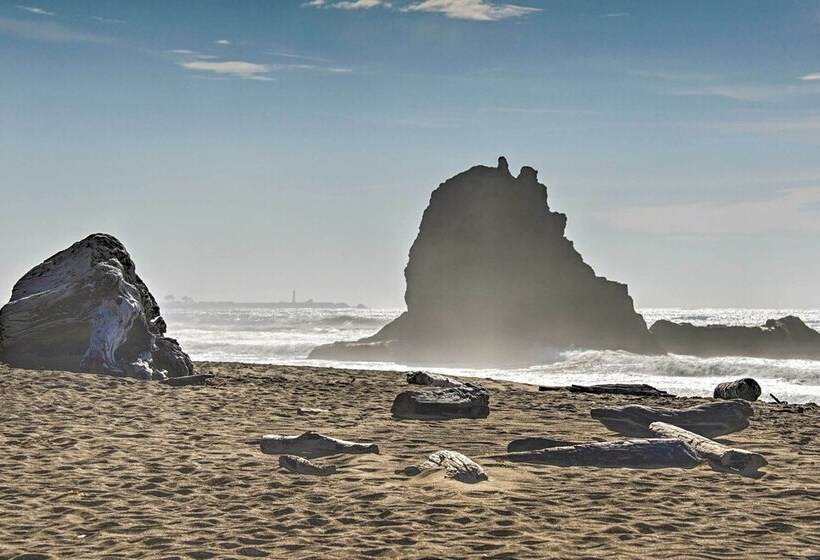 Creekside Chalet W/ Hidden Spa And Private Beach!