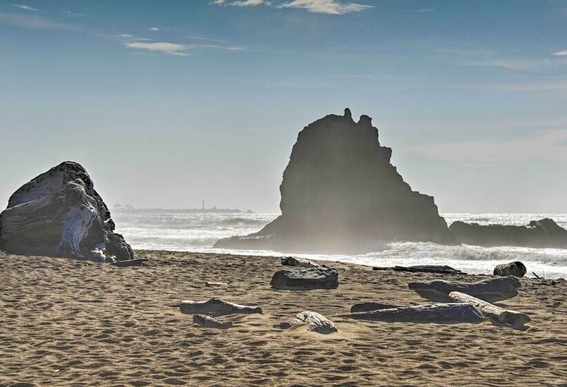 Creekside Chalet W/ Hidden Spa And Private Beach!