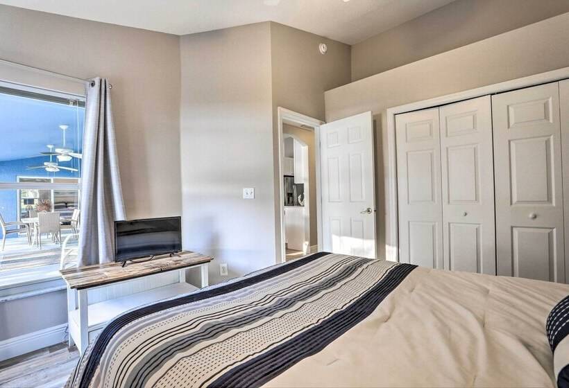 Dog Friendly Lake Home W/ Dock ~ 25 Mi To Disney!