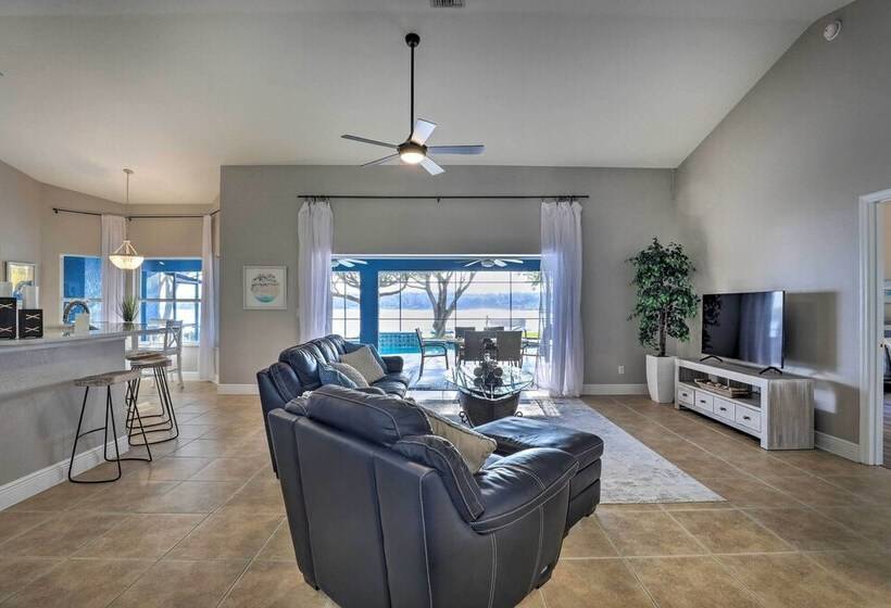 Dog Friendly Lake Home W/ Dock ~ 25 Mi To Disney!