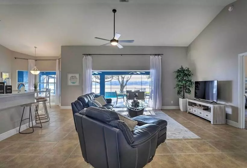 Dog Friendly Lake Home W/ Dock ~ 25 Mi To Disney!