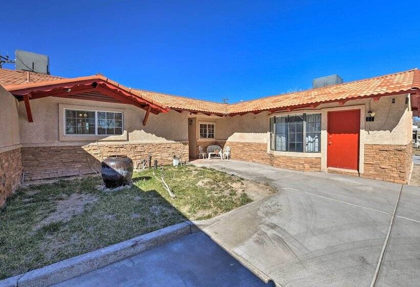 Elegant Home W/ Pool Table: 3 Mi To Vegas Strip!