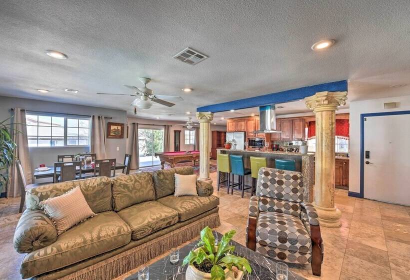 Elegant Home W/ Pool Table: 3 Mi To Vegas Strip!