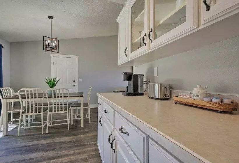Family Friendly Cedar City Home: Yard + Grill
