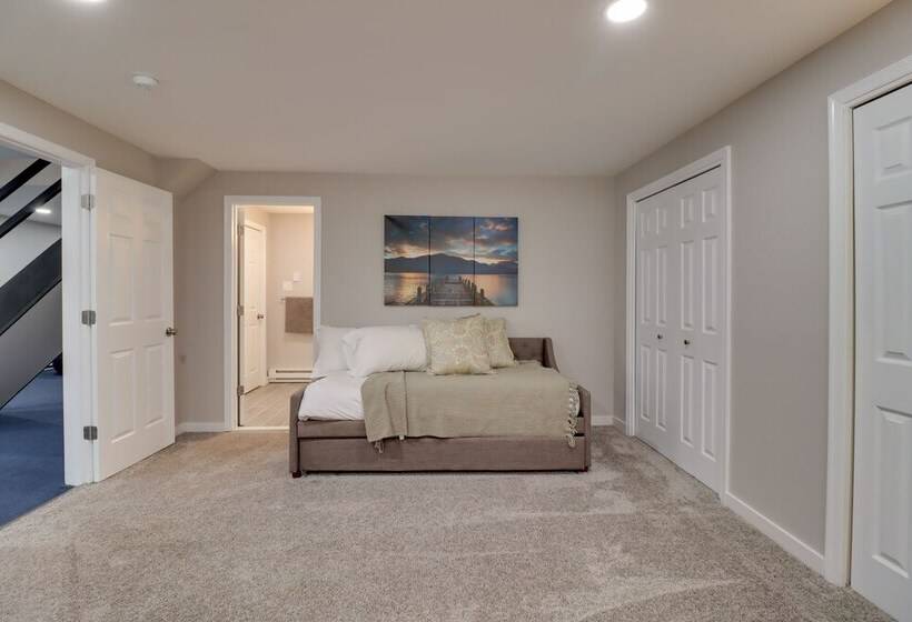 Family Friendly Home W/ Hot Tub & Ev Charger!