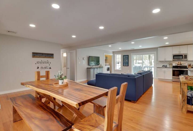 Family Friendly Home W/ Hot Tub & Ev Charger!