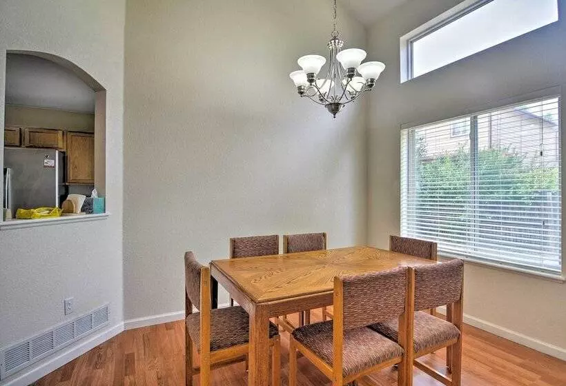 Family Home W/ Fenced Yard: 15 Mi To Denver!
