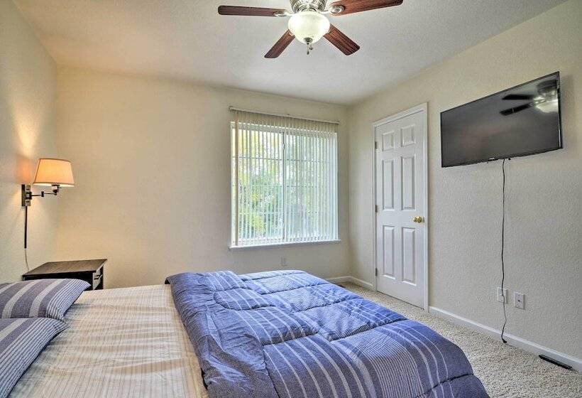 Family Home W/ Fenced Yard: 15 Mi To Denver!