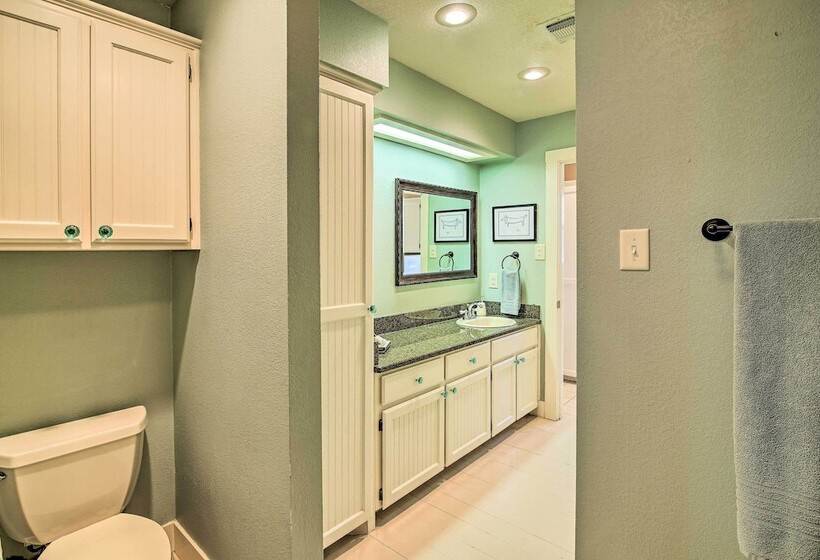 Grand Fredericksburg Retreat   Walk To Main St!