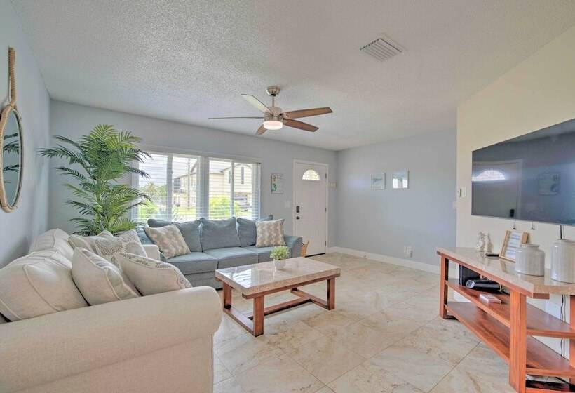 Hernando Beach Home W/ Pool & Canal Access!