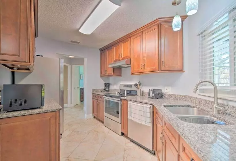 Hernando Beach Home W/ Pool & Canal Access!