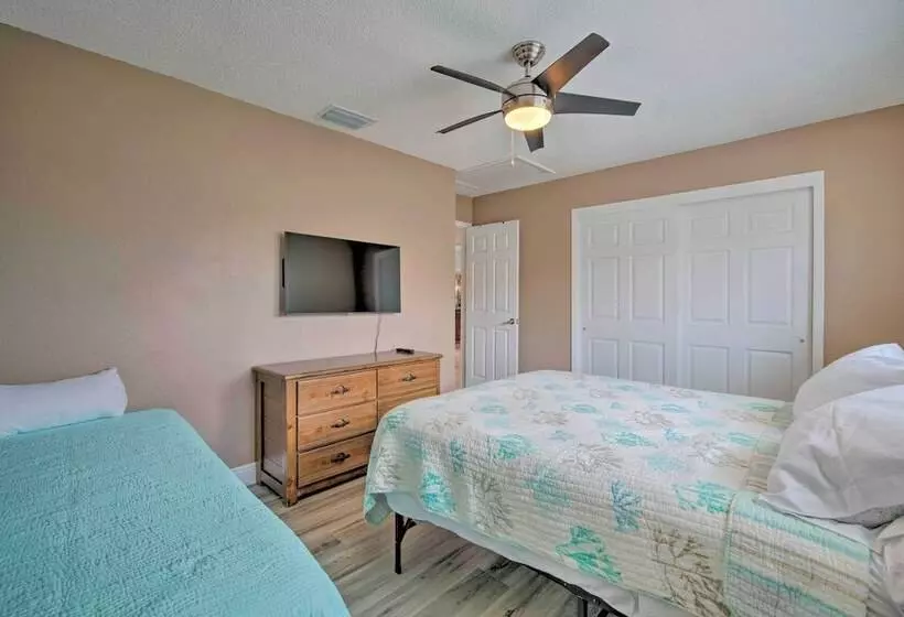 Hernando Beach Home W/ Pool & Canal Access!