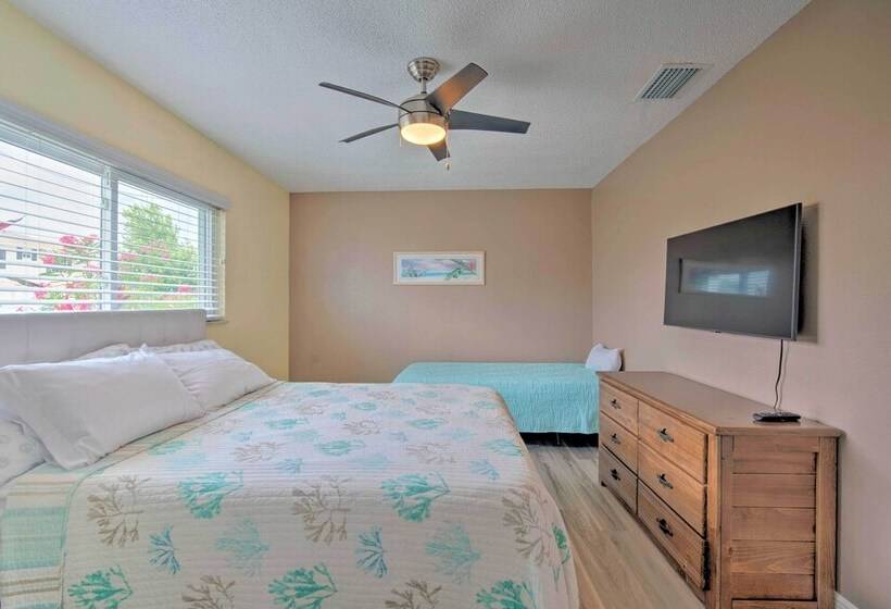 Hernando Beach Home W/ Pool & Canal Access!