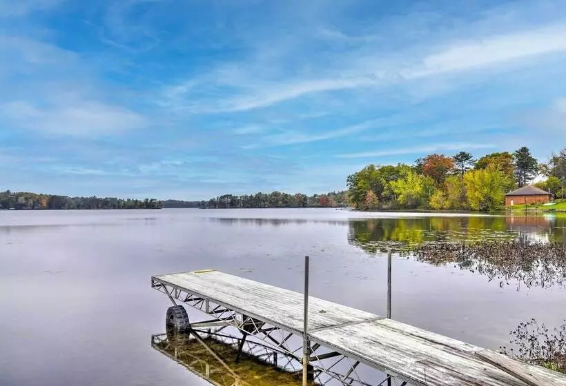 Historic Cumberland Home On Beaver Dam Lake!