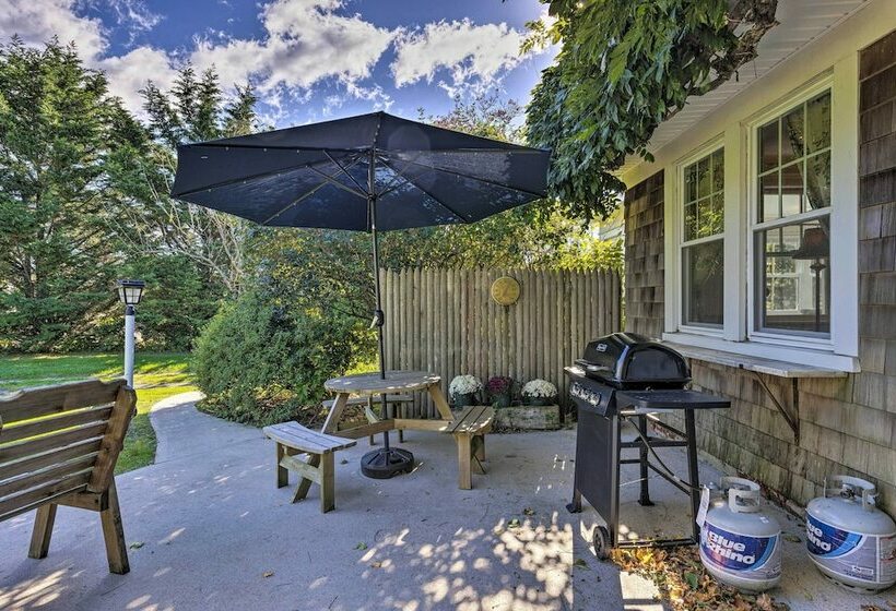 Historic North Fork Farmhouse Near Wineries!