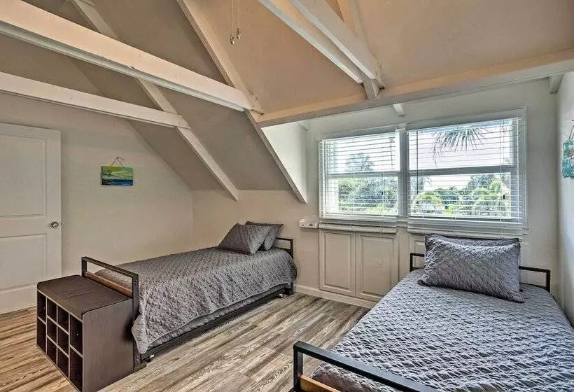 Hutchinson Island Home W/ Heated Pool: Near Beach!