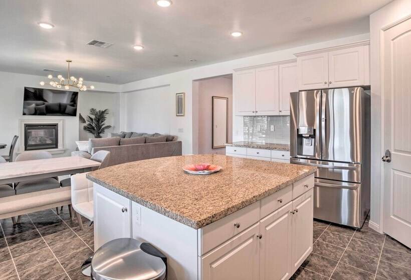 Idyllic Indio Oasis W/ Private Pool & Spa!