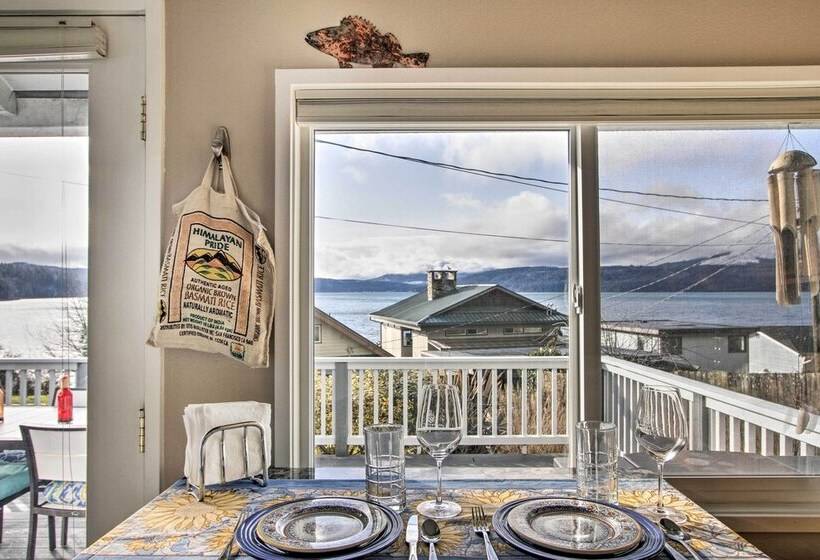 Idyllic Waterfront Cottage W/beach & Sunset Views!