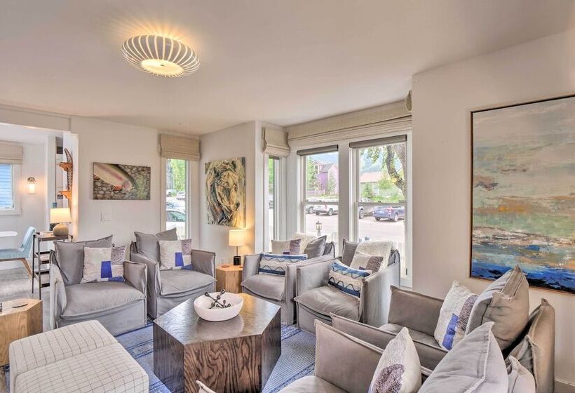 Steps From Central Downtown: Breckenridge Home