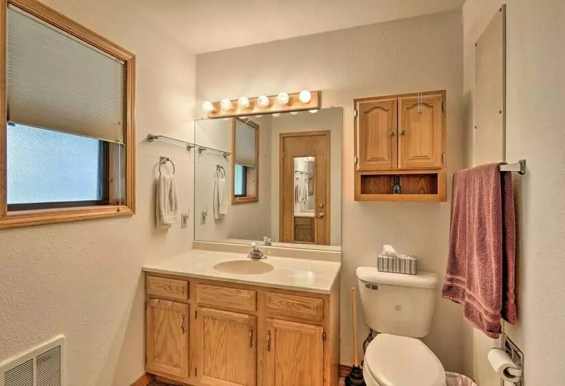 Inviting Pagosa Springs Vacation Home Near Lake!