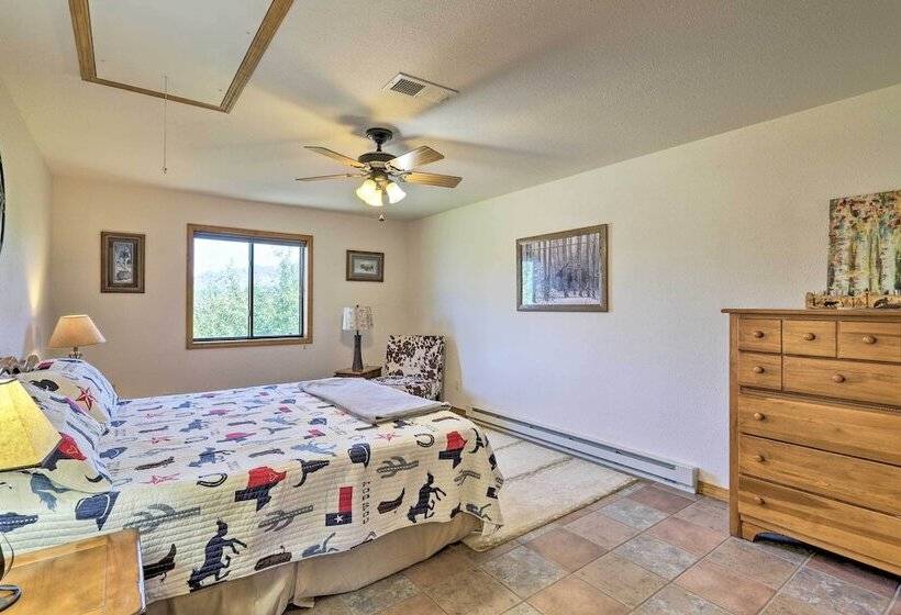 Inviting Pagosa Springs Vacation Home Near Lake!