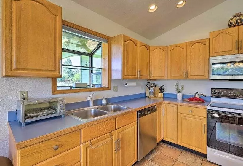 Inviting Pagosa Springs Vacation Home Near Lake!