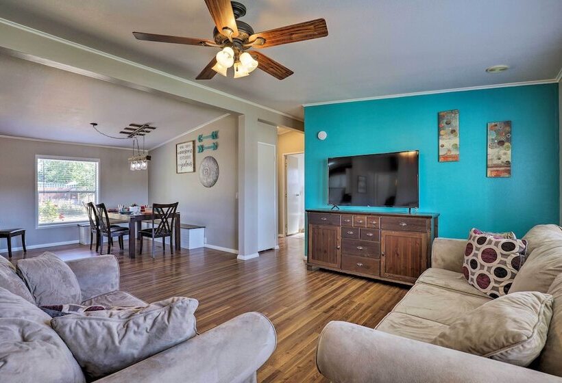 La Verkin Home W/ Yard, Covered Patio & Grill