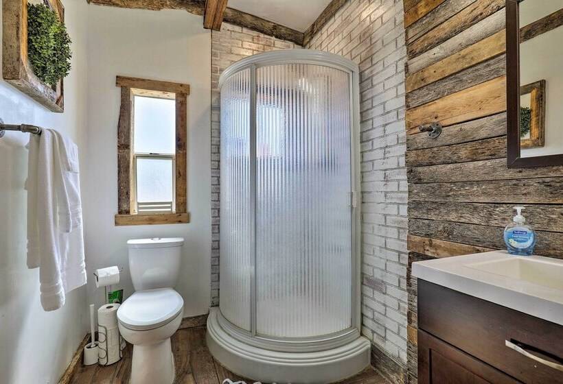 La Verkin Home W/ Yard, Covered Patio & Grill