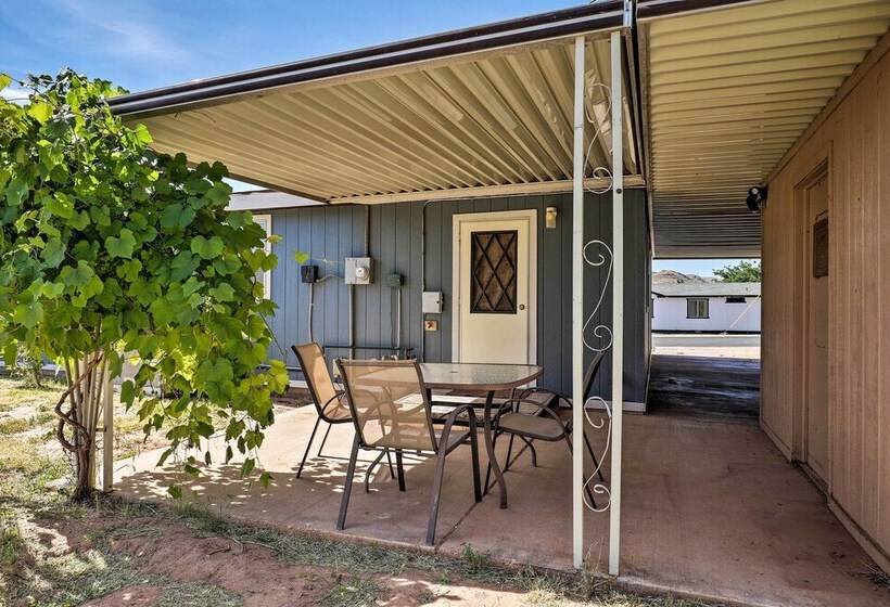La Verkin Home W/ Yard, Covered Patio & Grill