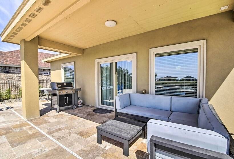 Laguna Vista Resort Style Home, Private Pool & Spa