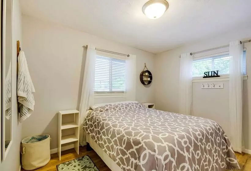 Lakefront Sunrise Beach Home W/ Private Dock!