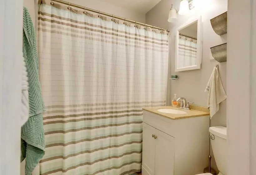 Lakefront Sunrise Beach Home W/ Private Dock!